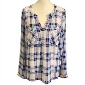 SKIES ARE BLUE sleek plaid top
